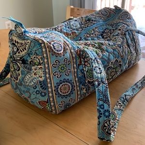 Vera Bradley duffel bag blue paisley